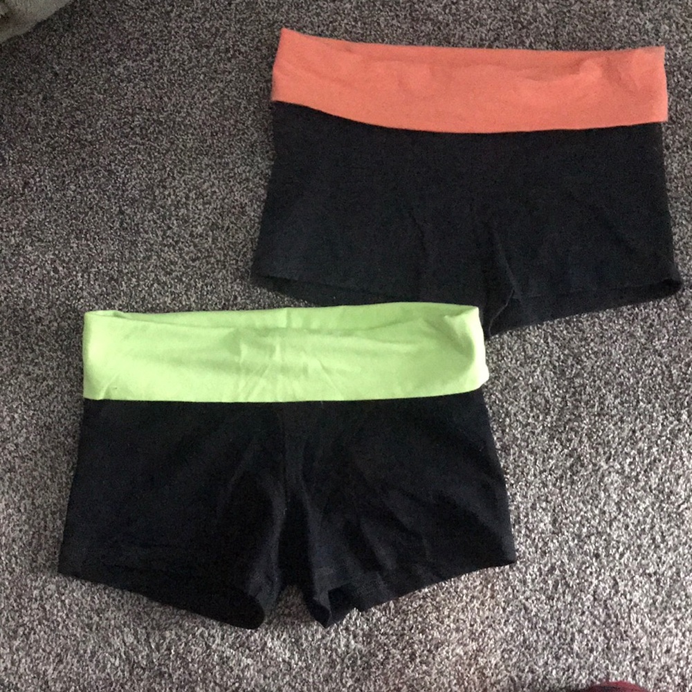 5/$25 Lot of 2 SO perfect yoga shorts Medium